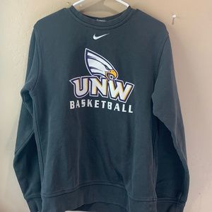 UNW Nike Basketball Pullover